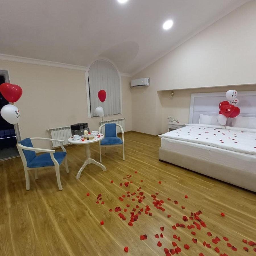 Queens 2 Hotel Tasjkent Eksteriør bilde