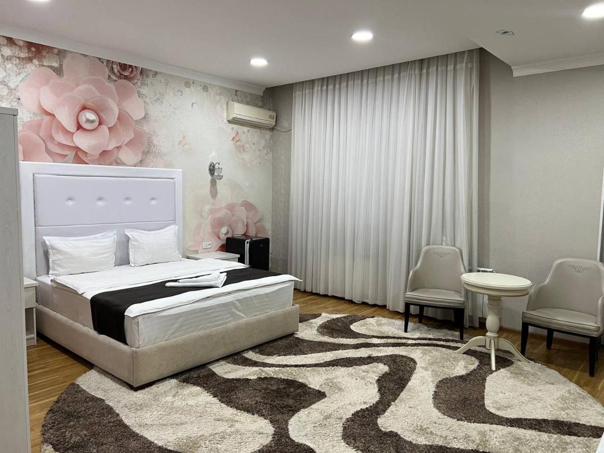 Queens 2 Hotel Tasjkent Eksteriør bilde