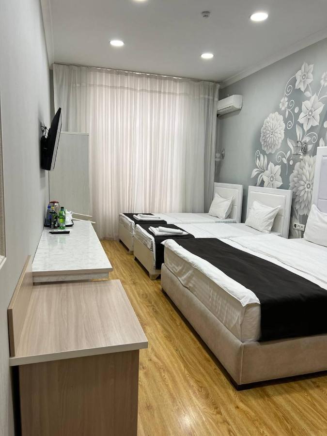 Queens 2 Hotel Tasjkent Eksteriør bilde